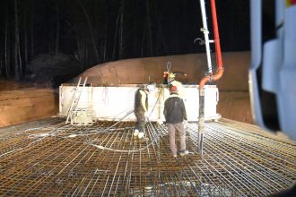 contrôle de mise en œuvre béton sur coulage massif d'éolienne