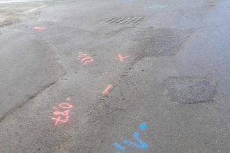 Marquages au sol pour détection de réseaux sur route